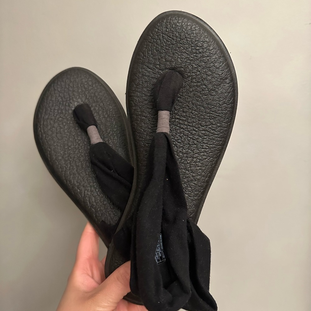 Sanuk sandals